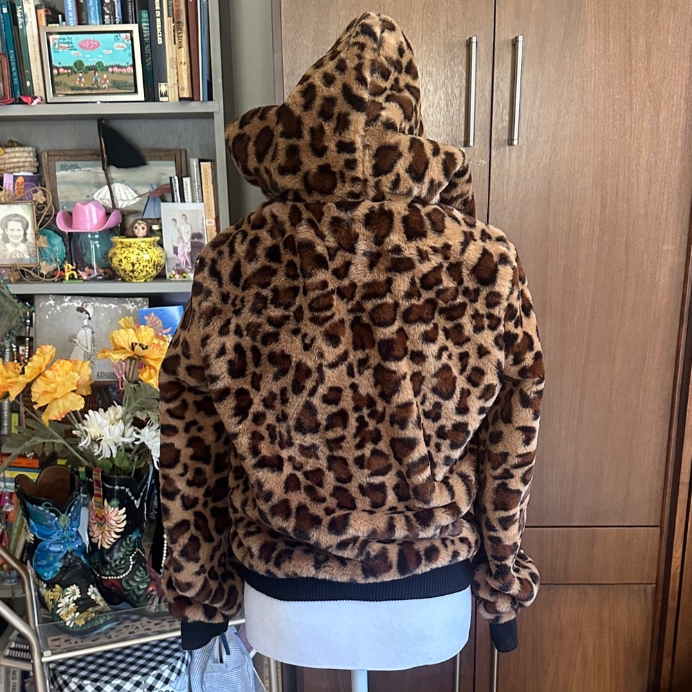 Leopard Print Jacket - image 3